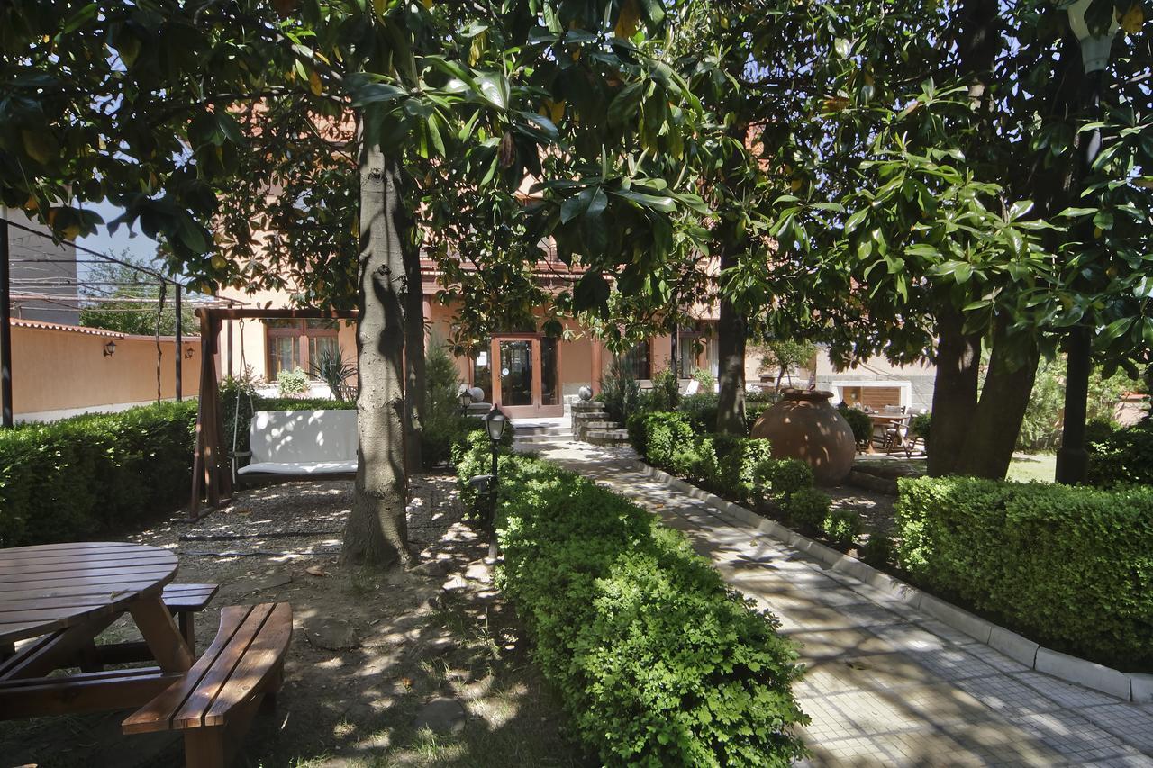 Anita Guest House & Relax Perushtitsa Exterior photo