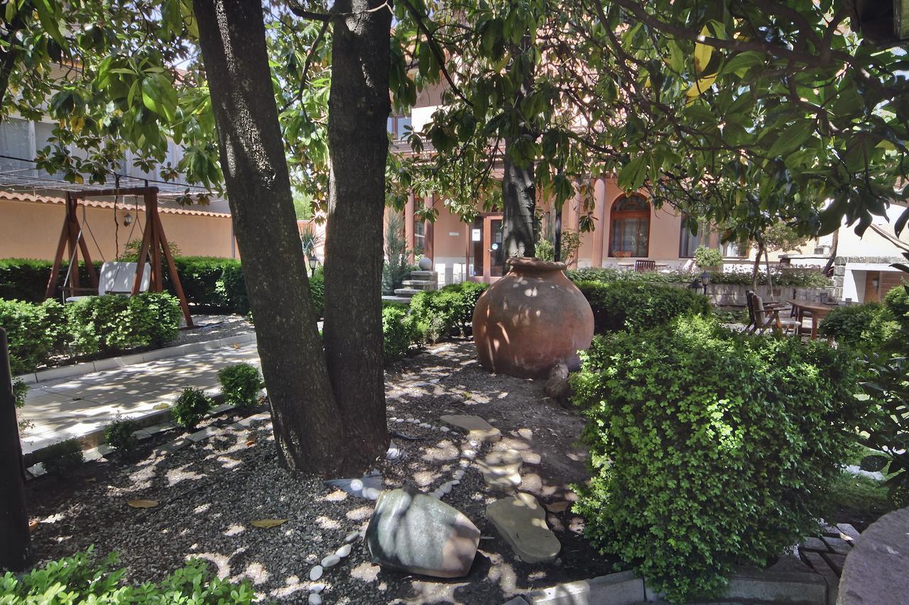 Anita Guest House & Relax Perushtitsa Exterior photo